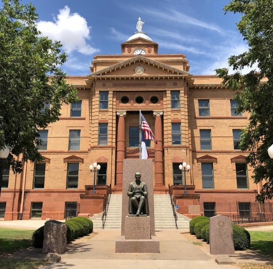 Jones County Courthouse